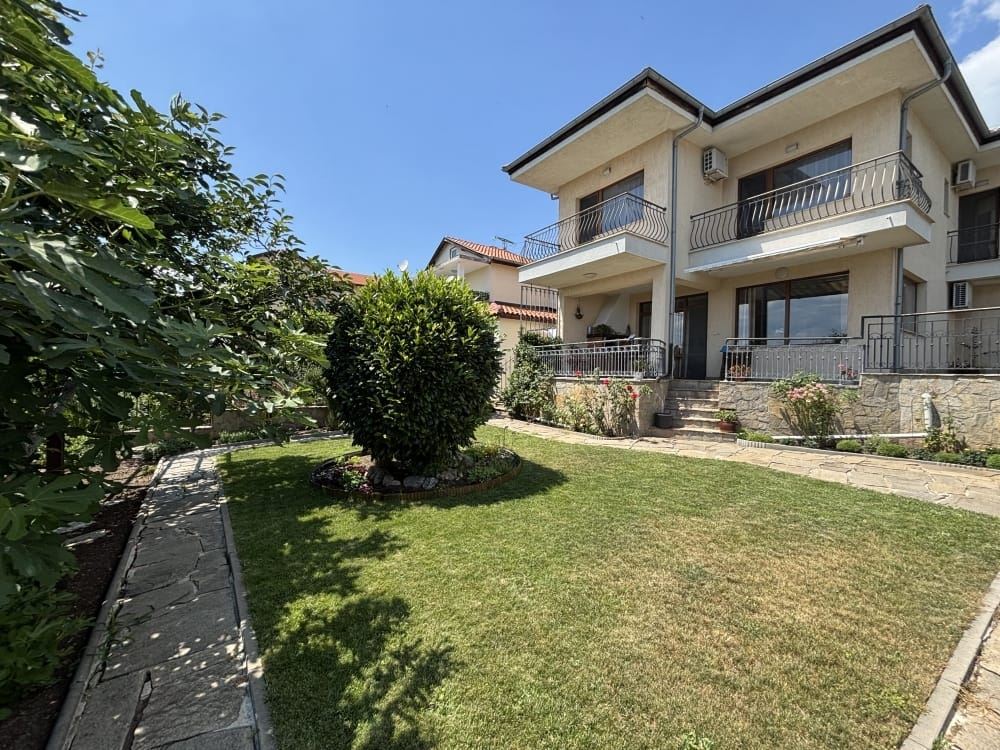 Detached House with Panoramic Sea View and Private Garden in Sveti Vlas