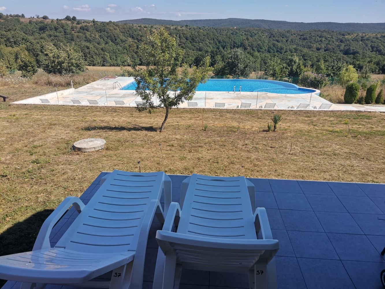 Spacious Single-Storey House with Panoramic Views in an Eco-Complex on the Balkan Mountains