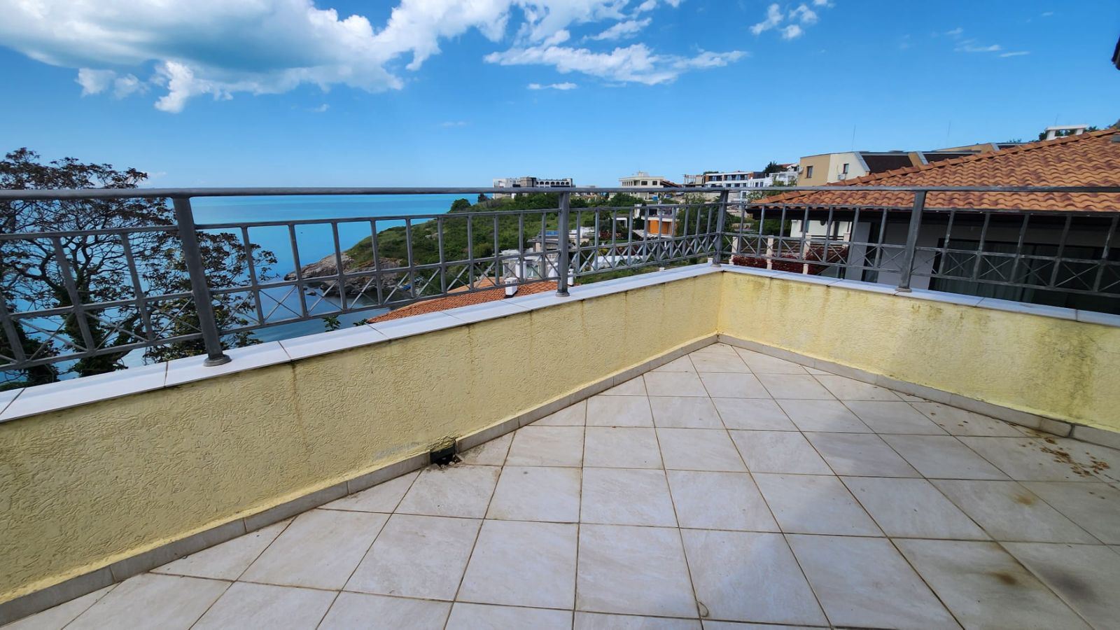Stunning Three-Storey House on the First Sea Line in Sozopol with Panoramic Views of Paradise Bay