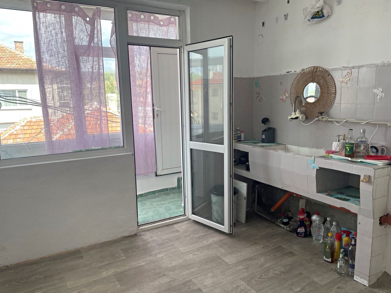 Detached part of a house with garden in Burgas – Banevo, spacious layout, functionality and excellent location near the mineral baths
