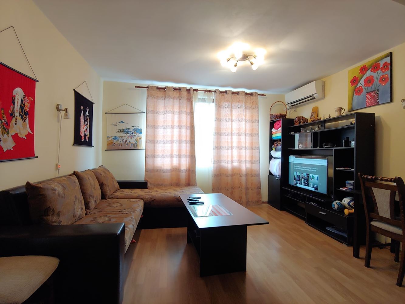 Spacious Two-Storey House with a Huge Garden, Fireplace, Sauna and Jacuzzi in Drachevo Village