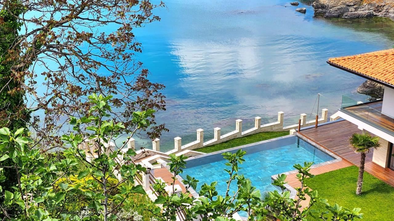 Stunning Three-Storey House on the First Sea Line in Sozopol with Panoramic Views of Paradise Bay