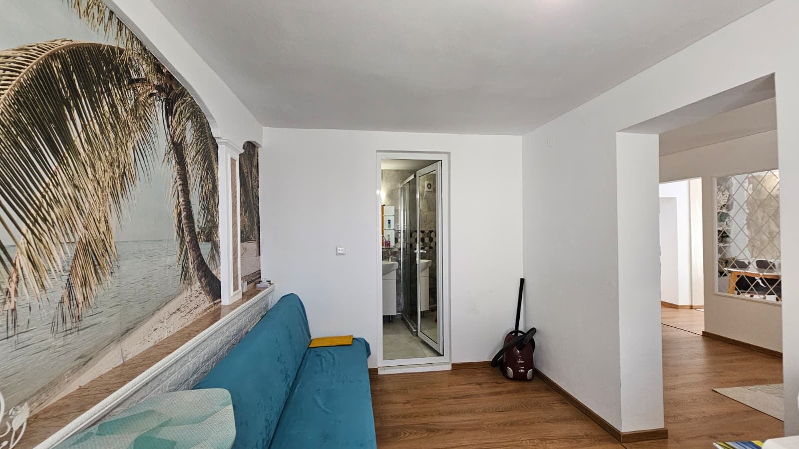 Exceptional single-story house with a spacious yard in the peaceful village of Kosharitsa