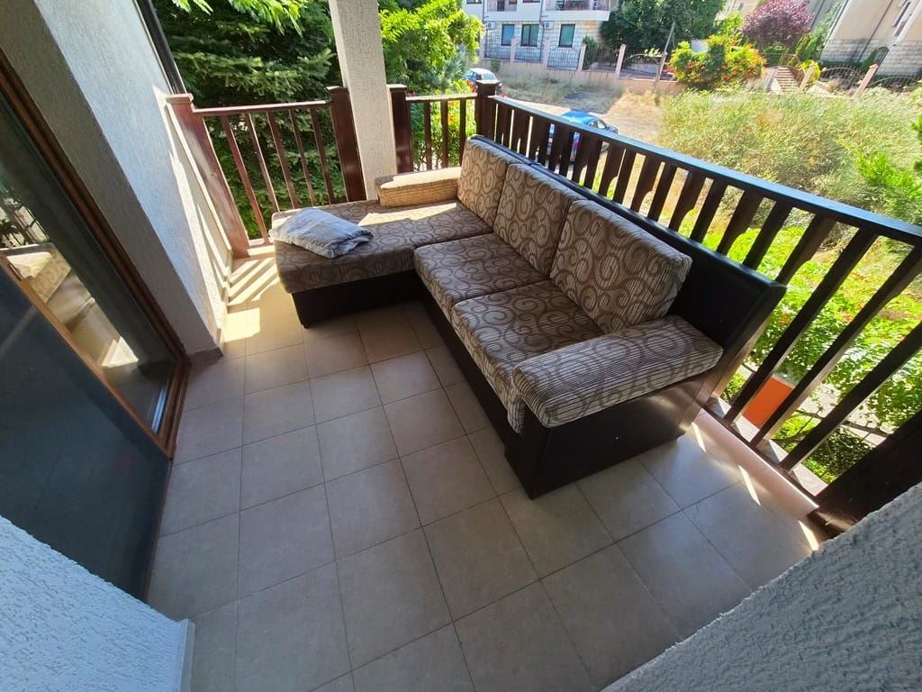 Spacious townhouse in a boutique gated complex – fully furnished, close to the sea and with low running costs