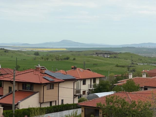 Three-storey terraced house in Banevo – modern construction, yard and two parking spaces