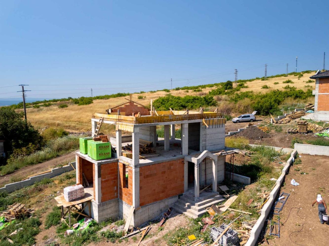 New single-family house with private yard, parking space and no maintenance fee in Cherni Vrah village