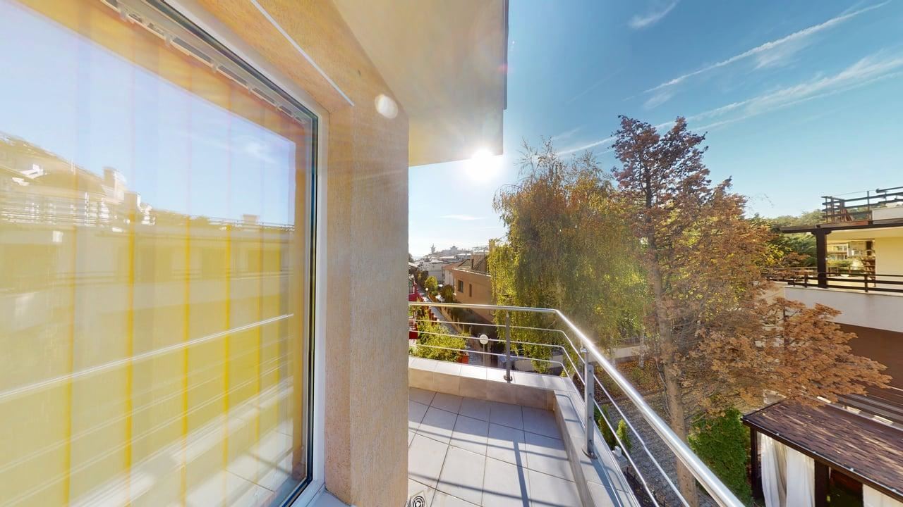 Panoramic Four-Storey House with 8 Bedrooms and Sea View in Sunny Beach – No Maintenance Fee