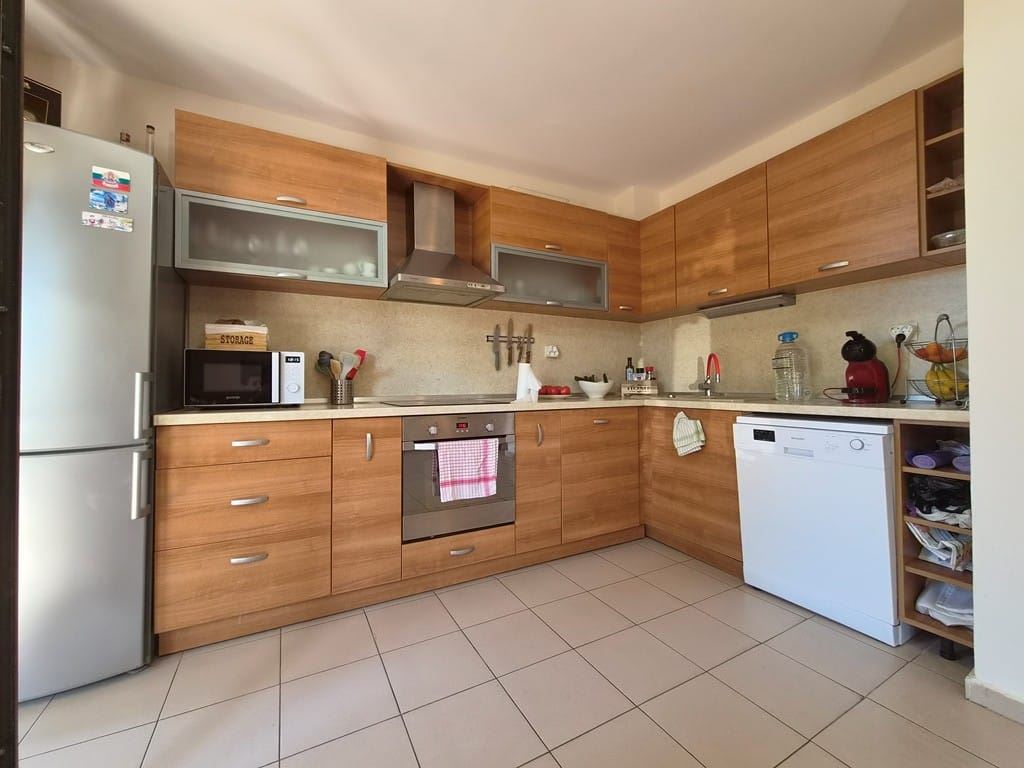 Spacious townhouse in a boutique gated complex – fully furnished, close to the sea and with low running costs