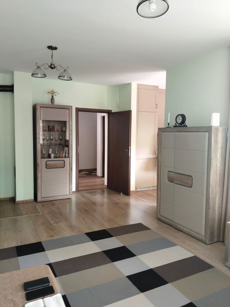 Spacious three-storey single-family house in the center of Ravda – comfort, prestige, and complete independence