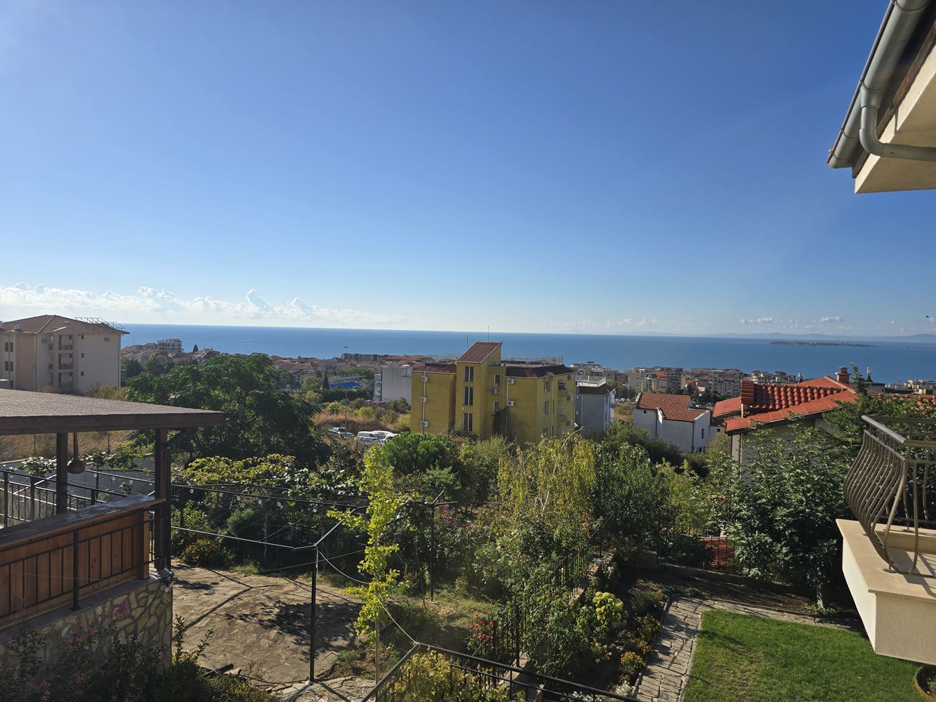 Detached House with Panoramic Sea View and Private Garden in Sveti Vlas