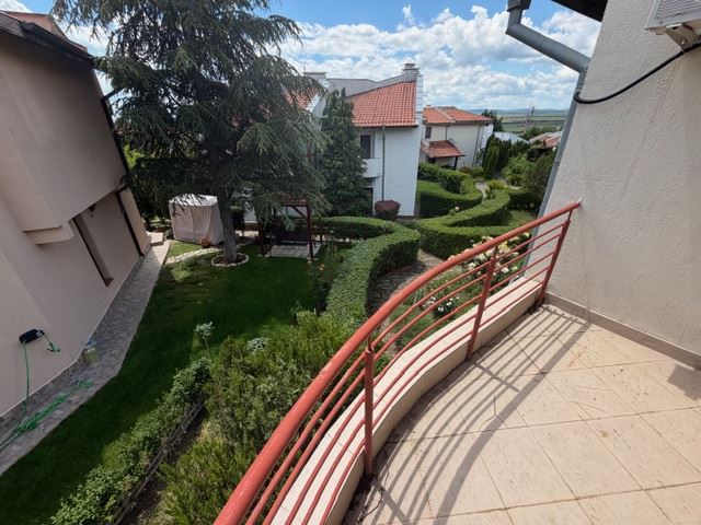 Two-storey house in a modern complex near Sunny Beach – comfort, tranquility and an excellent living environment