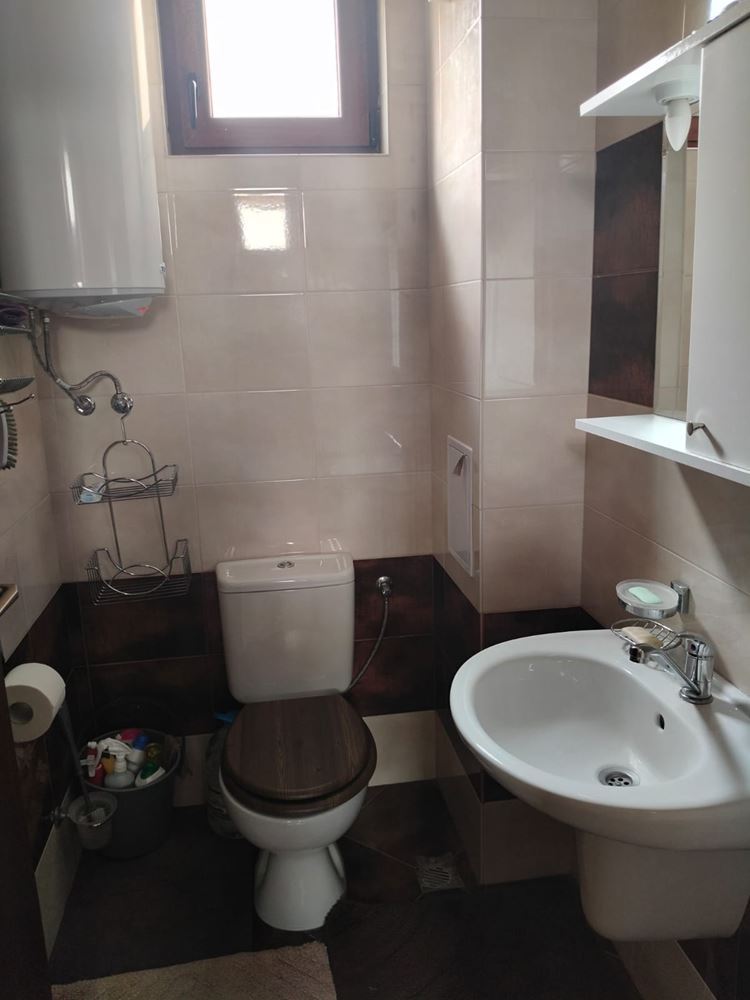 Spacious three-storey single-family house in the center of Ravda – comfort, prestige, and complete independence