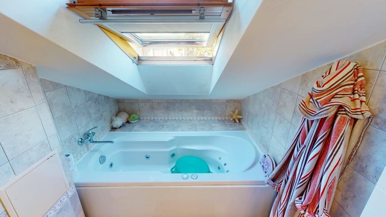 Panoramic Four-Storey House with 8 Bedrooms and Sea View in Sunny Beach – No Maintenance Fee