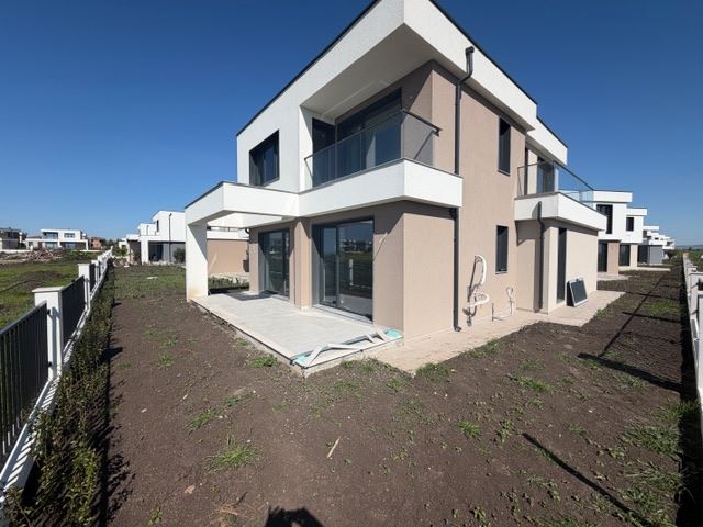 Pomorie – modern two-storey house with four bedrooms – security, energy efficiency and uncompromising comfort