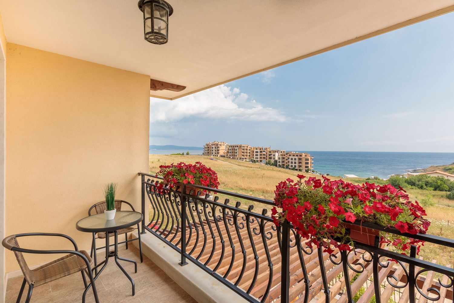 Prestigious seaside house with pool in Lozenets – luxury, tranquility, and inspiring views