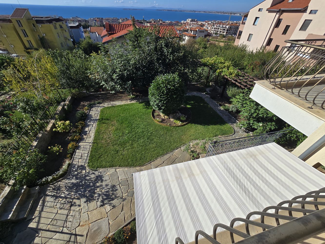 Detached House with Panoramic Sea View and Private Garden in Sveti Vlas