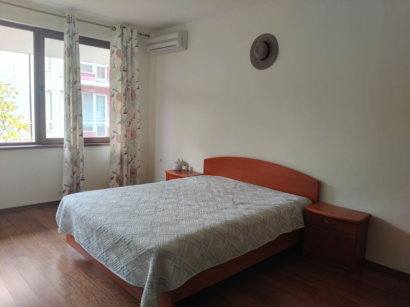 Spacious three-storey single-family house in the center of Ravda – comfort, prestige, and complete independence