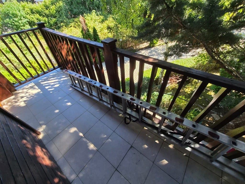 Spacious townhouse in a boutique gated complex – fully furnished, close to the sea and with low running costs