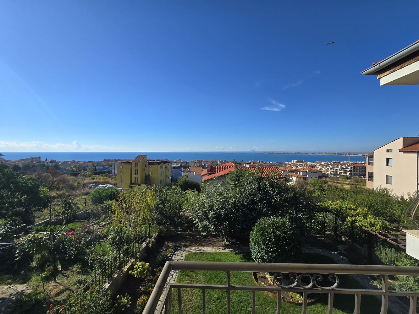 Detached House with Panoramic Sea View and Private Garden in Sveti Vlas