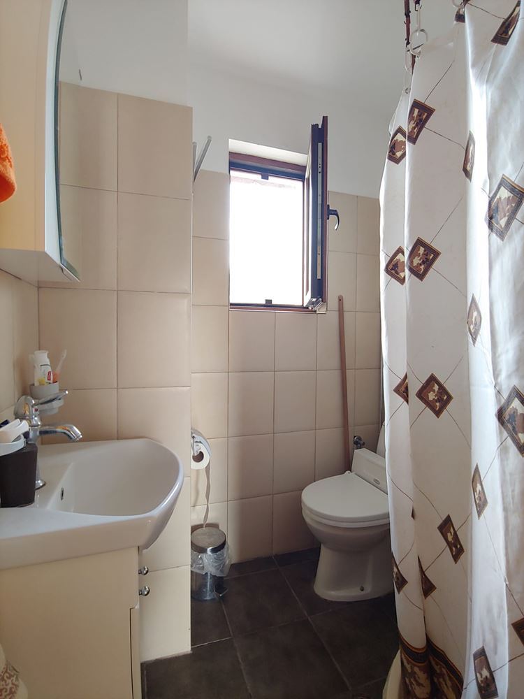 Spacious Two-Storey House with a Huge Garden, Fireplace, Sauna and Jacuzzi in Drachevo Village