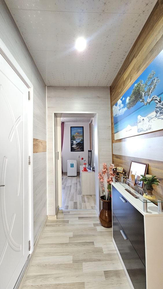 Excellent single-story house with pool and spacious yard in Dyulevo village