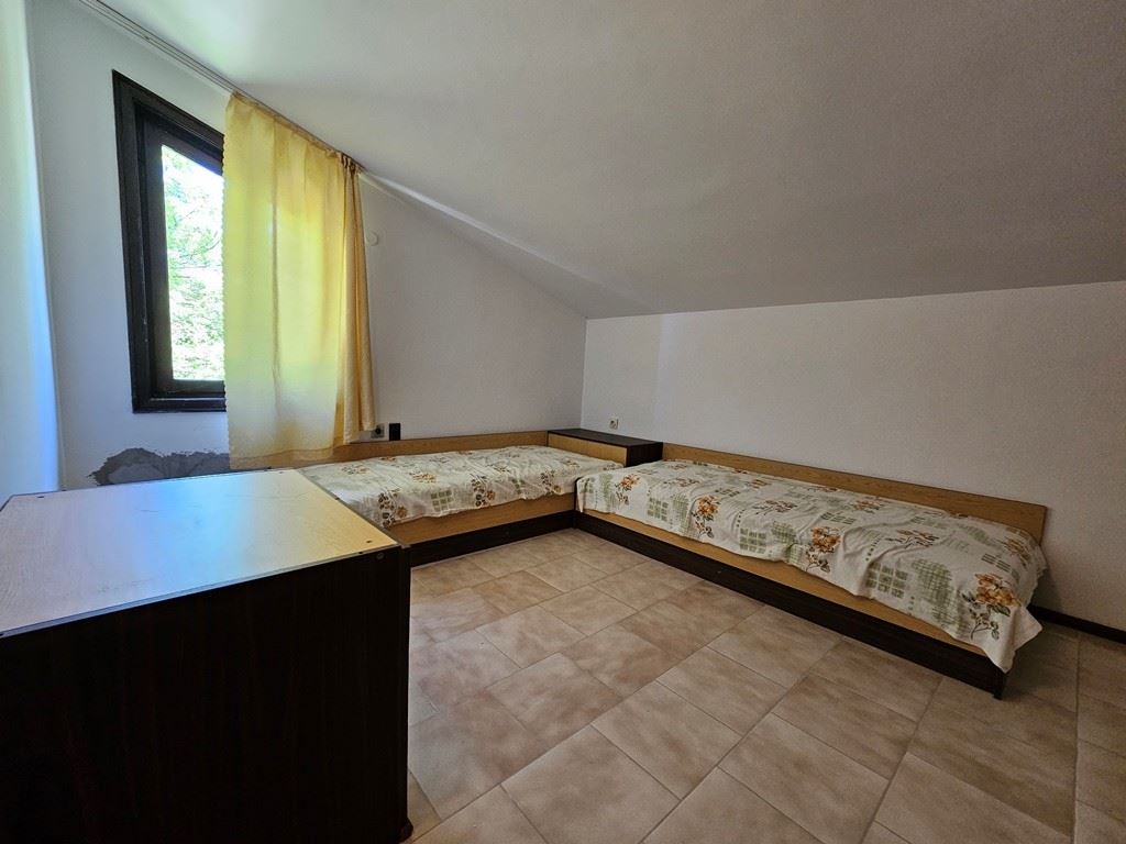 Spacious Detached House with Panoramic Views in Kosharitsa