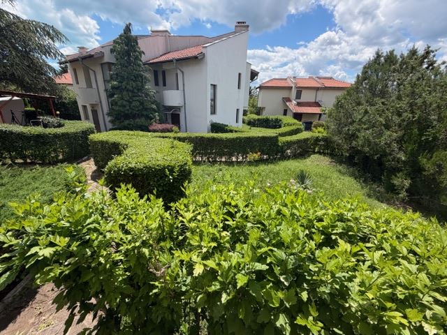 Two-storey house with yard in a gated complex near Sunny Beach – peace, greenery and comfort