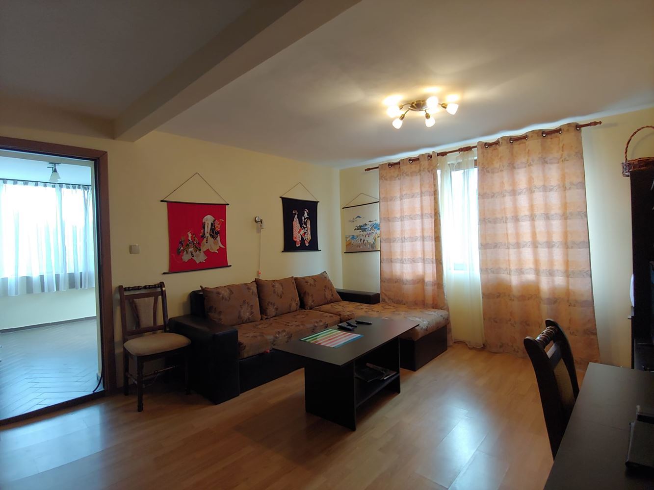 Spacious Two-Storey House with a Huge Garden, Fireplace, Sauna and Jacuzzi in Drachevo Village