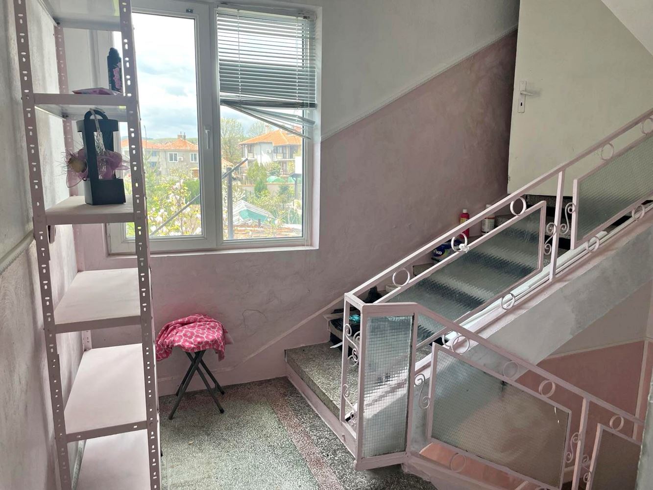 Detached part of a house with garden in Burgas – Banevo, spacious layout, functionality and excellent location near the mineral baths