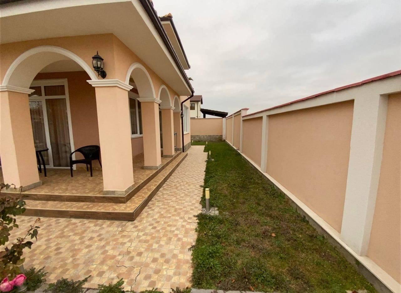 Modern House in the Center of Ravda – Luxurious Ready-to-Move-In Home with Excellent Location and Private Plot