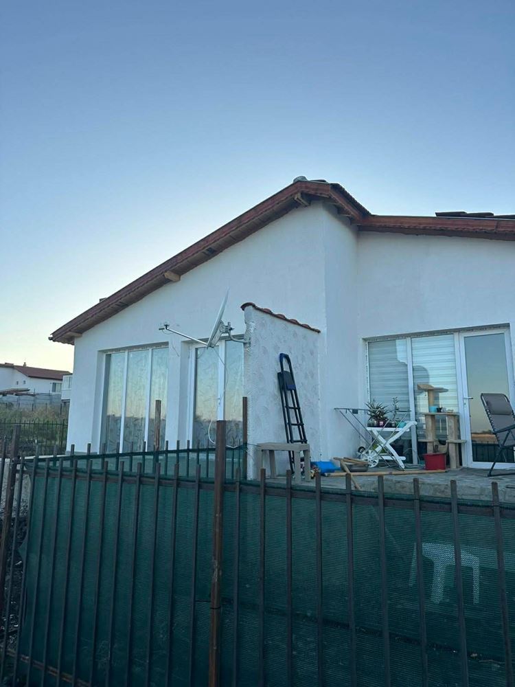 New One-Storey House with Yard in Kableshkovo – No Maintenance Fee