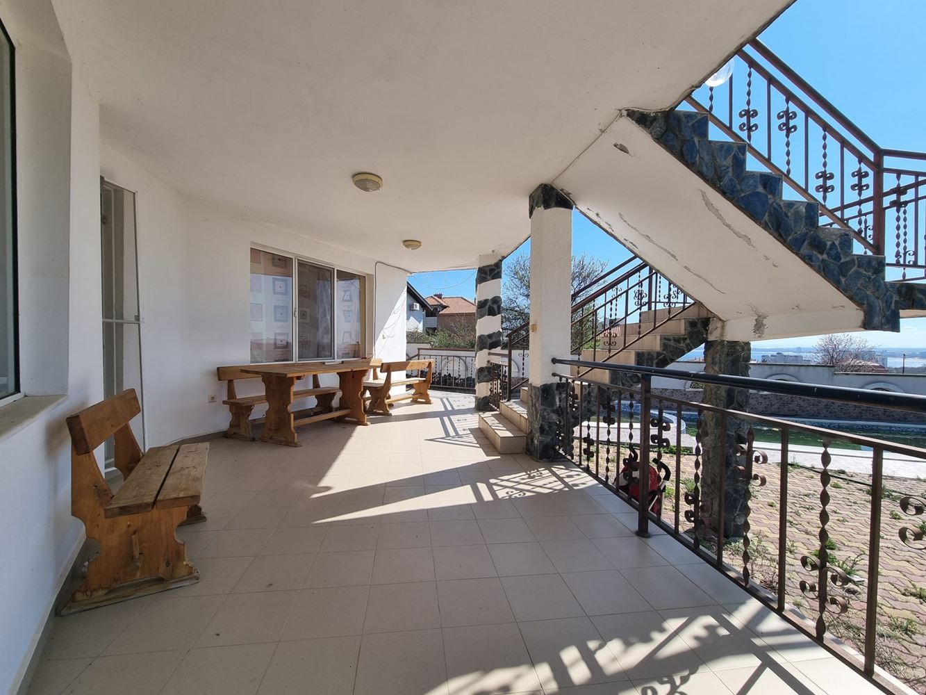Luxury house with swimming pool and sea panorama in Sveti Vlas – only 1 km from the beach