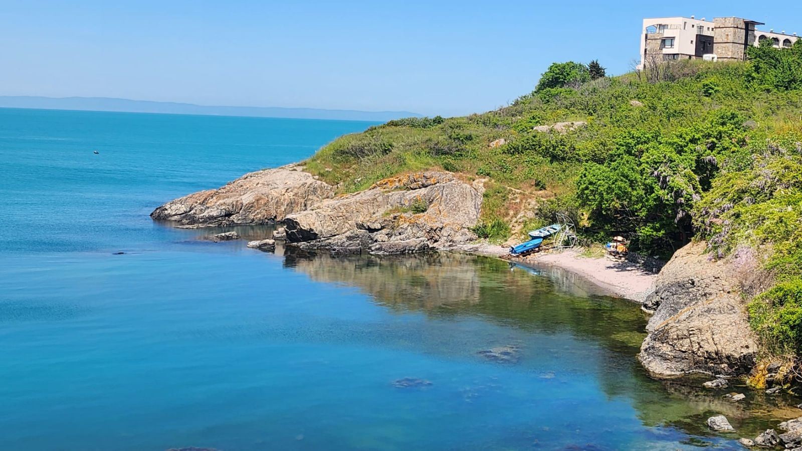 Stunning Three-Storey House on the First Sea Line in Sozopol with Panoramic Views of Paradise Bay