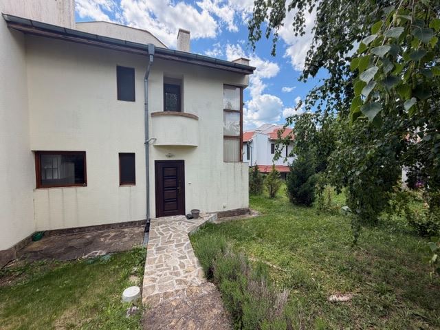Two-storey house with yard in a gated complex near Sunny Beach – peace, greenery and comfort