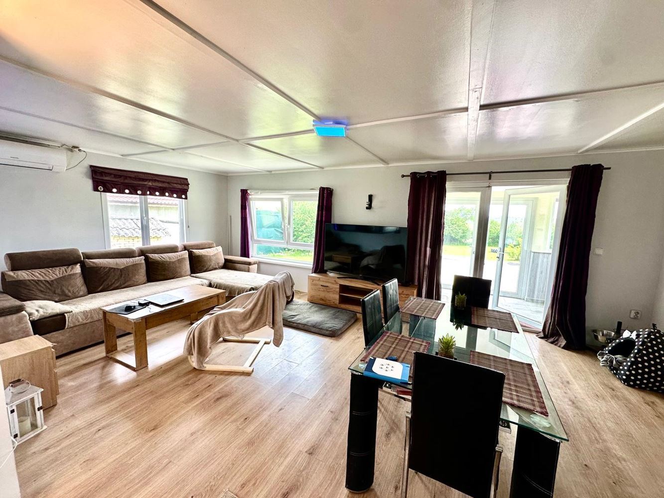 Fully Renovated House with Huge Yard and Perfect Conditions for Year-Round Living