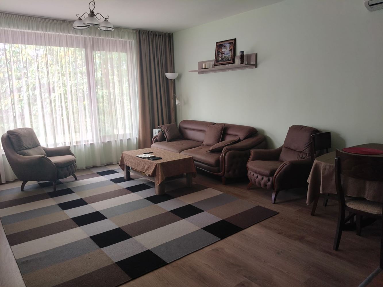 Spacious three-storey single-family house in the center of Ravda – comfort, prestige, and complete independence