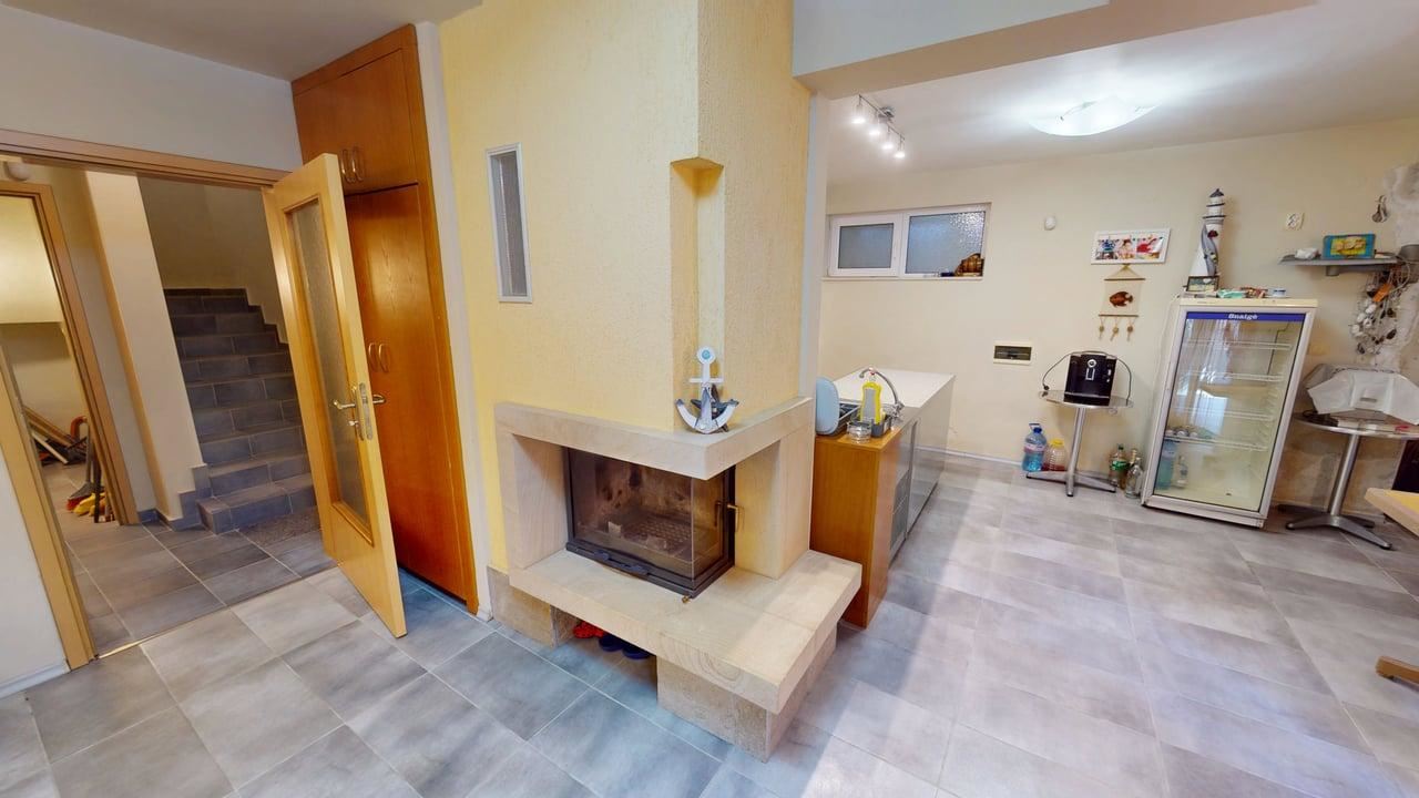 Panoramic Four-Storey House with 8 Bedrooms and Sea View in Sunny Beach – No Maintenance Fee